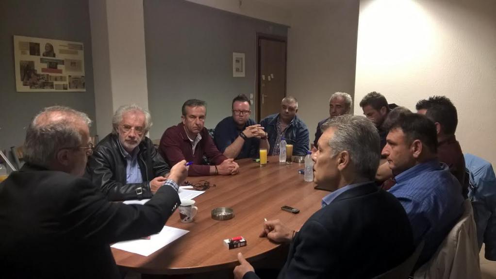 Συνάντηση του Γ.Σηφάκη με τους αγροτικούς συλλόγους της Πέλλας και τον πρόεδρο της Πρωτοβουλίας αγροτών
